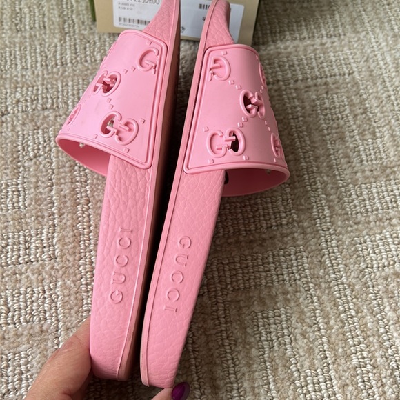 Gucci Rubber GG Slides - Picture 2 of 8